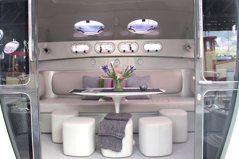 bme-marine-electrical-sydeny-projects-gallery-ricochet-58-interior-lounge-dining-cushions
